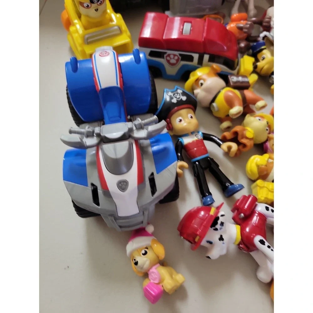 PAW Patrol  Characters & Vehicles dogs figures mixed lot Puppies Plane